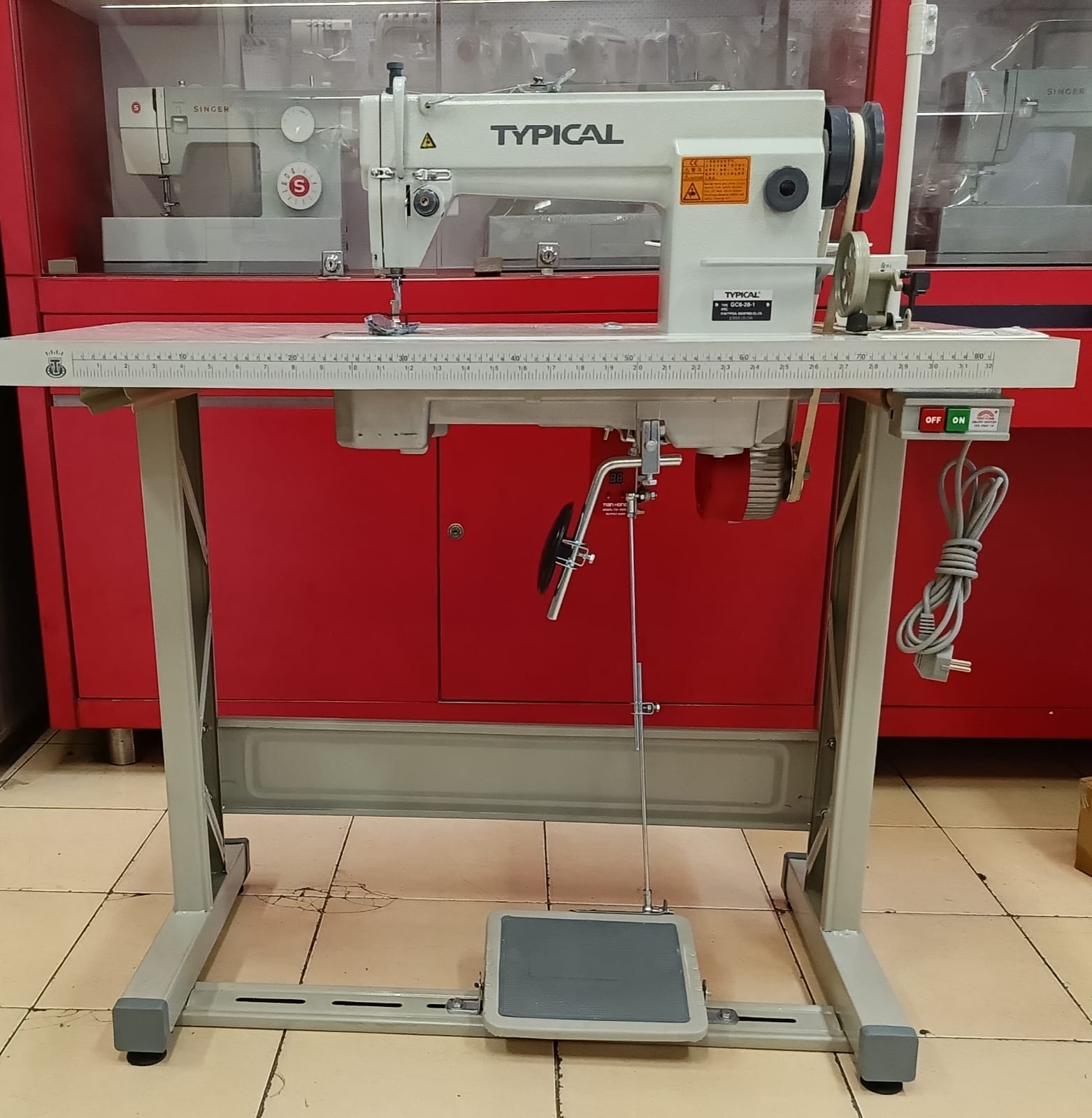Mesin Jahit Industry Typical 628-1 Meja  Mica Kaki Import Dinamo Servo